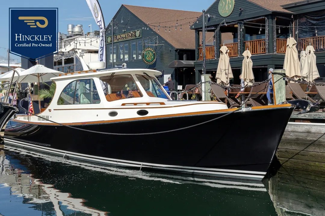 2014 Hinckley Picnic Boat 37 MkIII